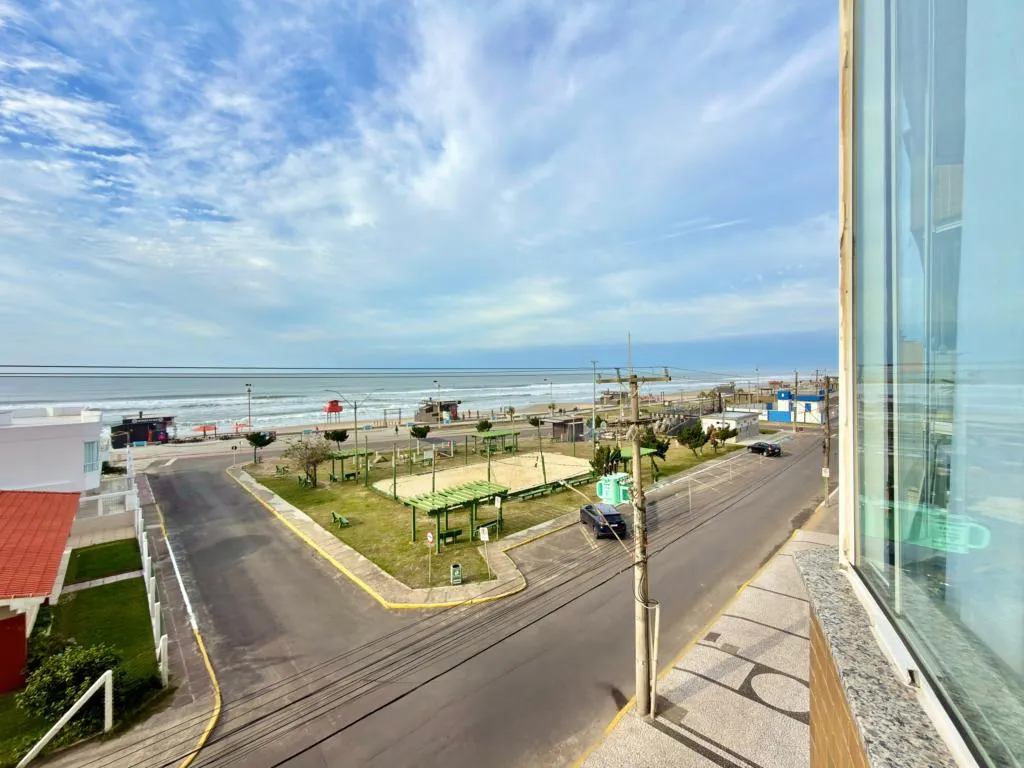Foto do imóvel: Apartamento 2 Dormitórios - Bairro Zona Nova em Avenida Beira Mar