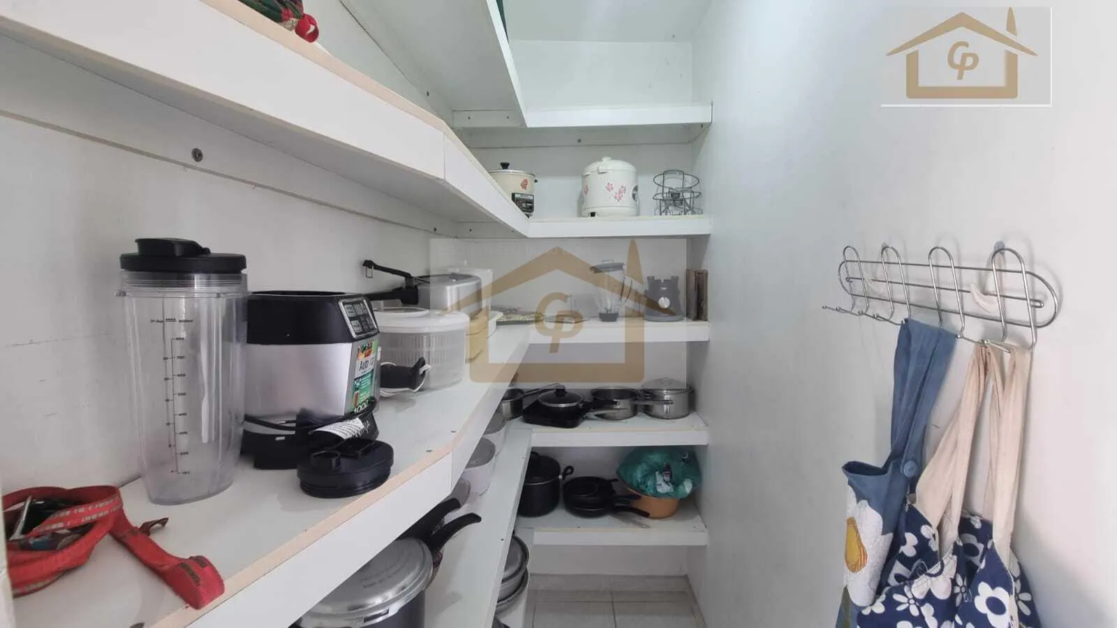 Imagem Conforto, São 3 quartos sendo um suíte, 4 vagas, Escritório independente!