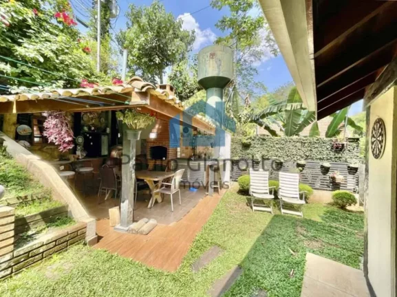 Imagem Casa à Venda Condomínio Santa Lúcia Granja Viana