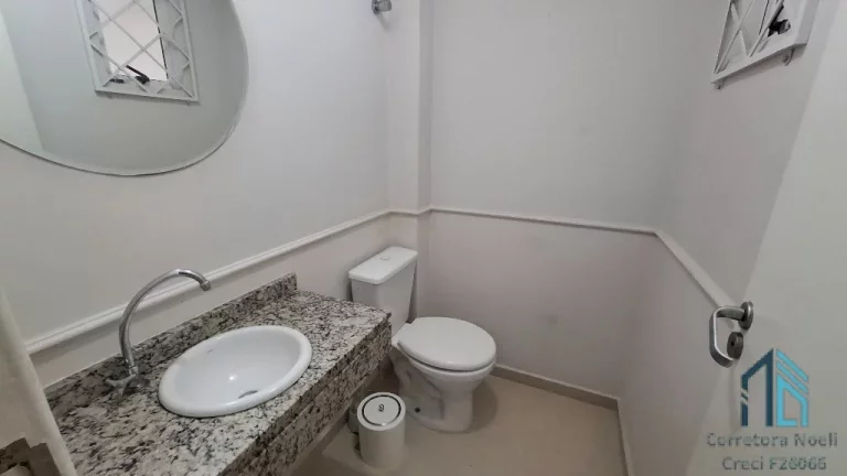 Imagem Sobrado LINDO, 03 quartos c/suíte, sacada, 04 vagas, no Jardim das Américas em Curitiba PR