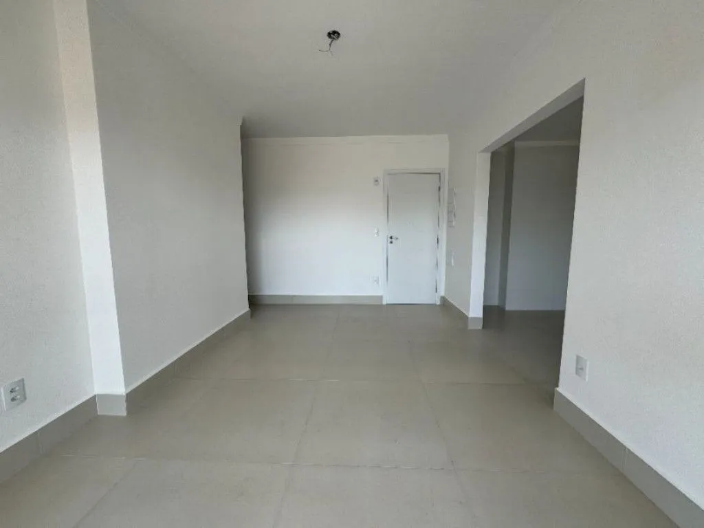 Imagem Apartamento à Venda em Guilhermina, Praia Grande - SP