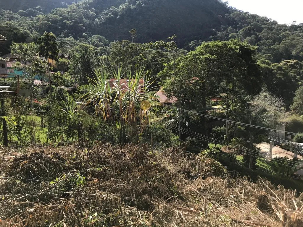 Imagem Terreno em Condomínio para Venda em Teresópolis / RJ no bairro Vargem Grande