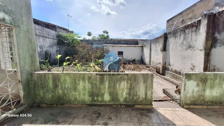 Imagem CASA NA AVENIDA CONSTANTINO NERY - CENTRO