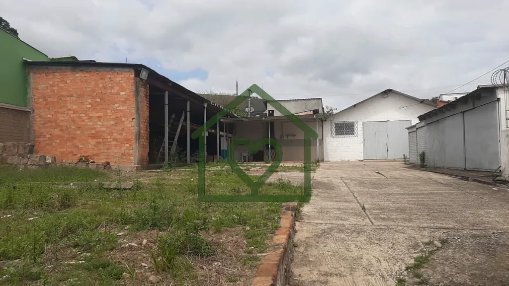 Imagem Terreno com área de 950m² + Galpão com área construída de 370m². Região central da cidade, 2 ...