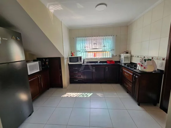 Imagem SOBRADO, 3 QUARTOS SENDO 1 SUÍTE, CENTRO