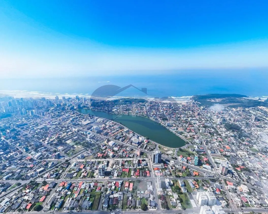 Imagem Apartamento a venda com 2 dormitorios no centro de Torres/RS
