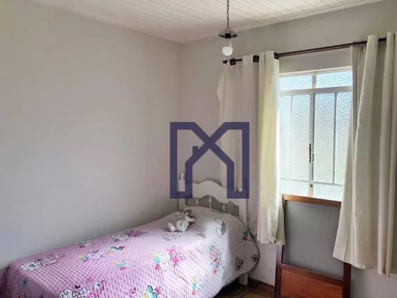 Imagem Casa com 4 dormitórios à venda, 83 m² por R$ 330.000,00 - Avenida - Itajubá/MG