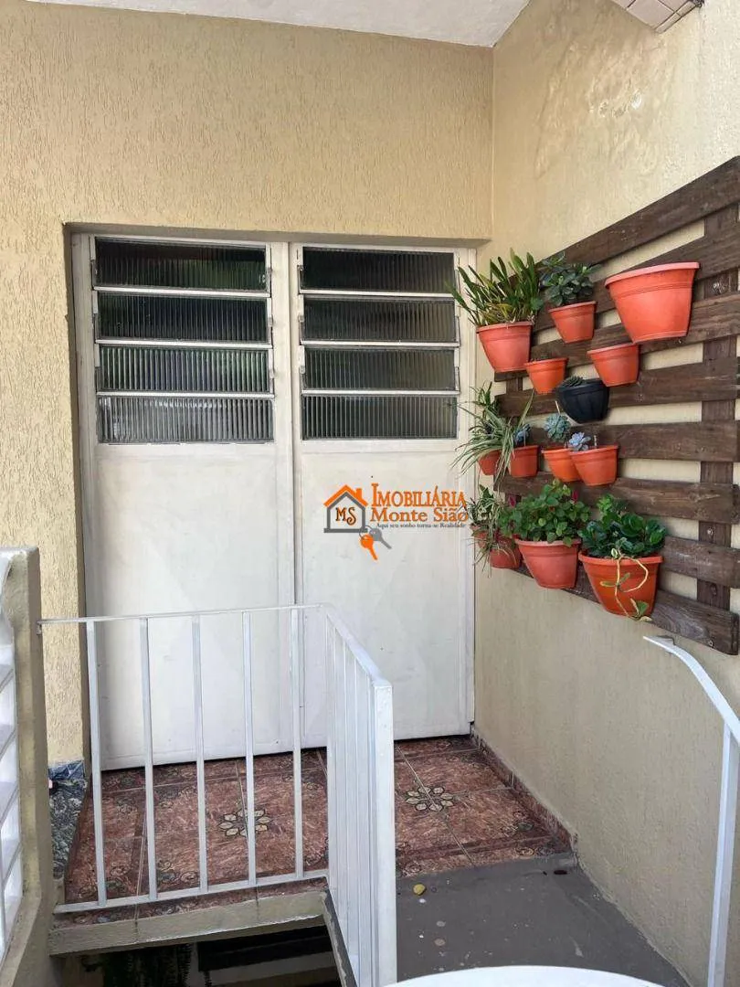 Imagem Sobrado com 3 dormitórios à venda, 210 m² por R$ 670.000,00 - Jardim São Domingos - Guarulhos/SP