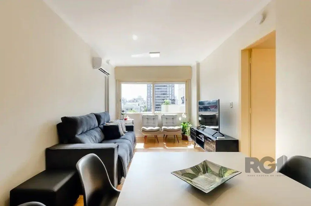 Imagem Apartamento de 2 dormitórios no bairro Menino Deus