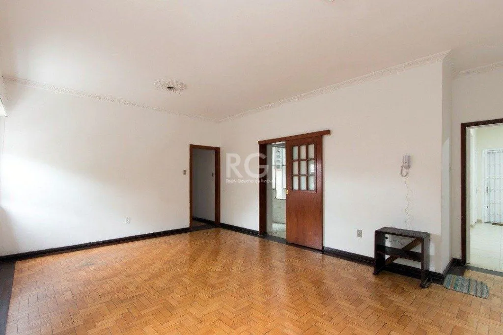 Imagem Apartamento para Venda - 101m², 3 dormitórios, 1 vaga - Menino Deus