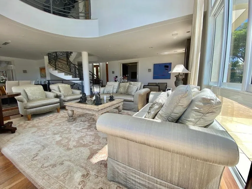 Imagem Casa Sobrado de 1000m² Localizado no Residencial Tamboré 10 - Santana de Parnaíba - SP!