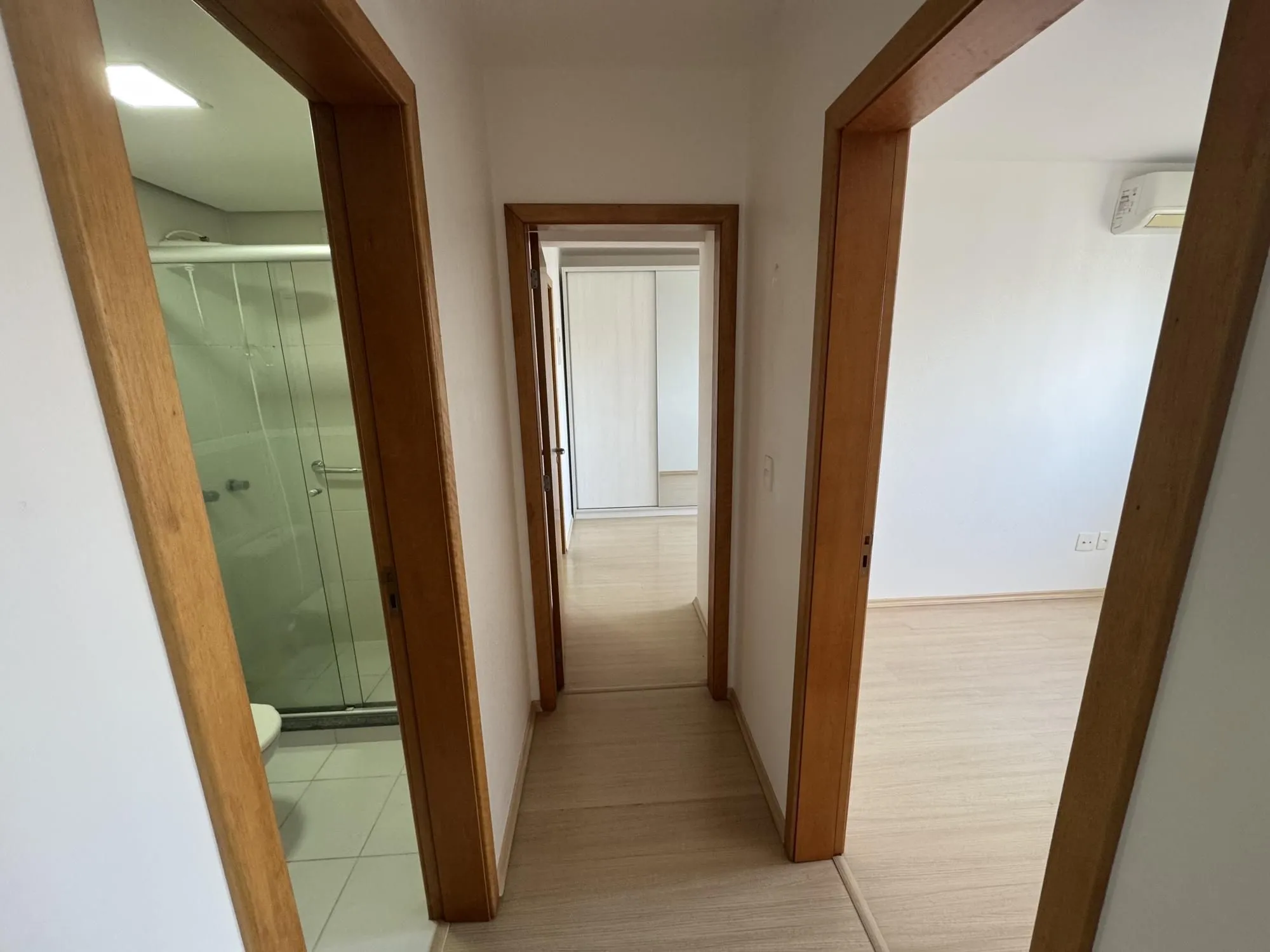 Imagem Apartamento em andar alto, posição solar norte/nascente, com excelente iluminação e ventilação natural.