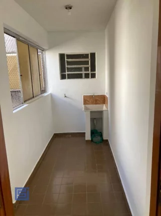 Imagem Apartamento com 2 dormitórios à venda, 90 m² por R$ 320.000 - Centro - Socorro/SP