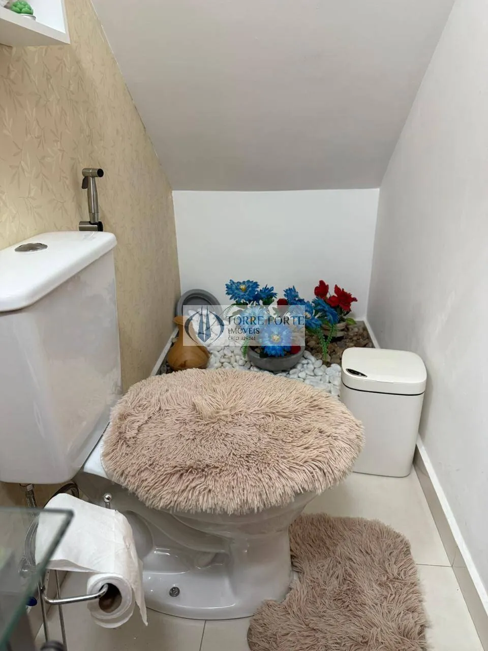 Imagem Casa de condominio com 2 dormitorios 2 vagas na Vila Nhocune.
