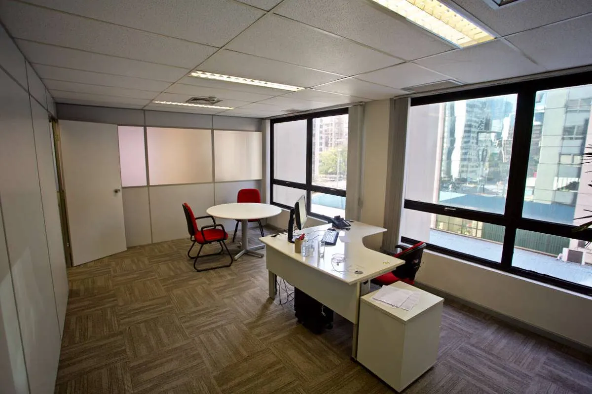 Imagem Sala comercial à venda em Salvador, Caminho das Árvores, 423m2