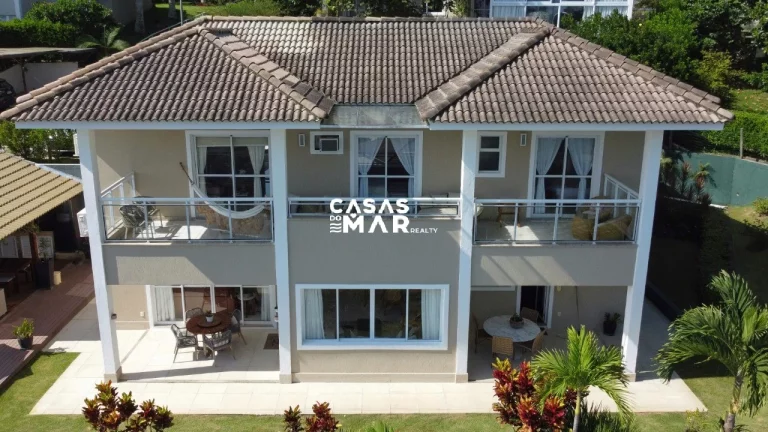 Imagem Casa de Luxo em Condomínio no Recreio dos Bandeirantes - 5 quartos, 5 suítes, 4 salas, 6 banheiros, 5 vagas de garagem - Rio de Janeiro-RJ.