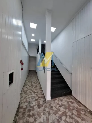 Imagem Prédio Comercial com Elevador | Andares Modulares para Empresas