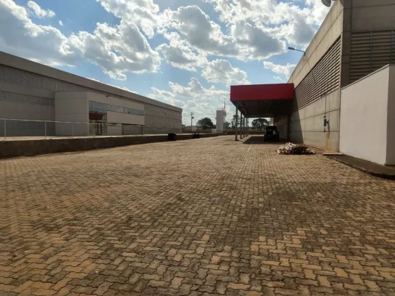 Imagem Galpão 11.996 m para locação em Santo Antonio da Posse