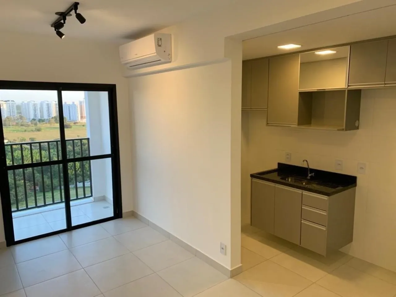 Imagem Apartamento para locação no Parque Campolim, Sorocaba-SP: 2 quartos, 1 suite, 2 salas, 2 banheiros, 1 vaga, 55m²!