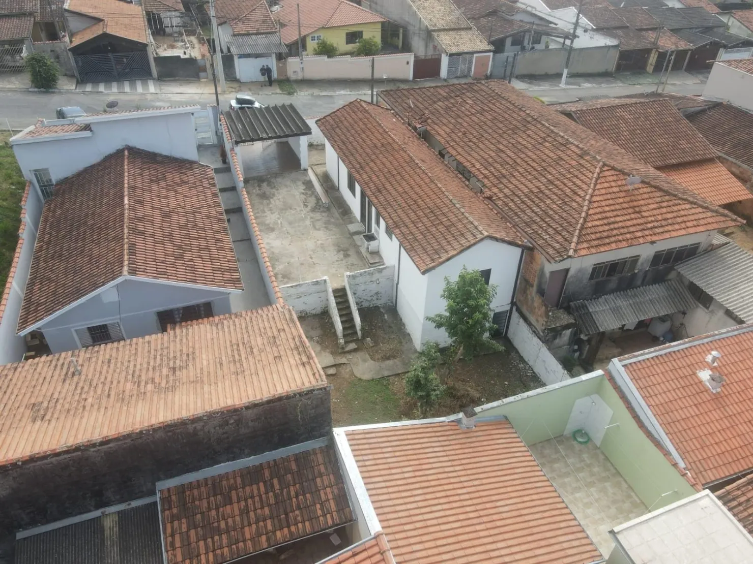 Imagem Casa à venda 2 Quartos, 3 Vagas, 250M², Vila Prado, Pindamonhangaba - SP