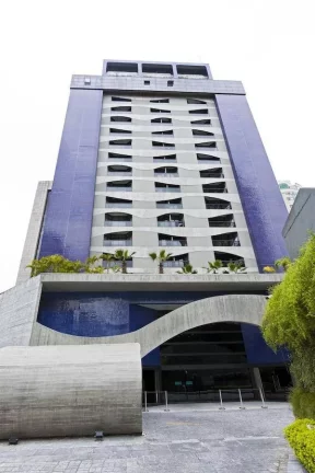 Imagem Flat disponível para locação no Hotel Address Faria Lima by Intercity com 42m², 1 dormitório e 1 vaga