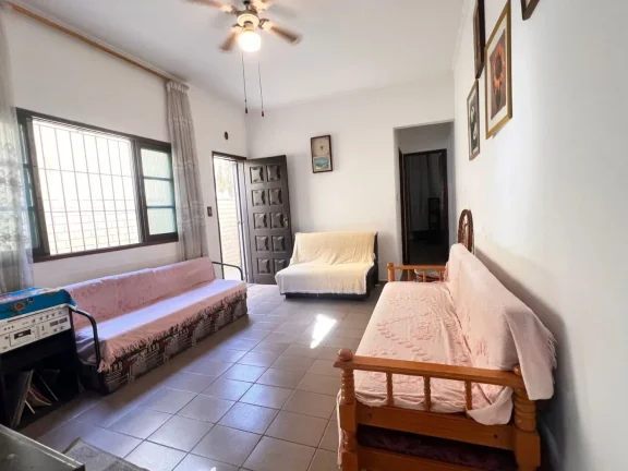 Imagem Casa para Venda em Praia Grande, Maracanã, 2 dormitórios, 1 suíte, 1 banheiro, 4 vagas