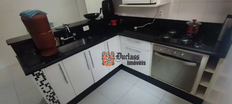 Imagem Sobrado com 4 dormitórios à venda por R$ 480.000,00 - Centro - Taubaté/SP