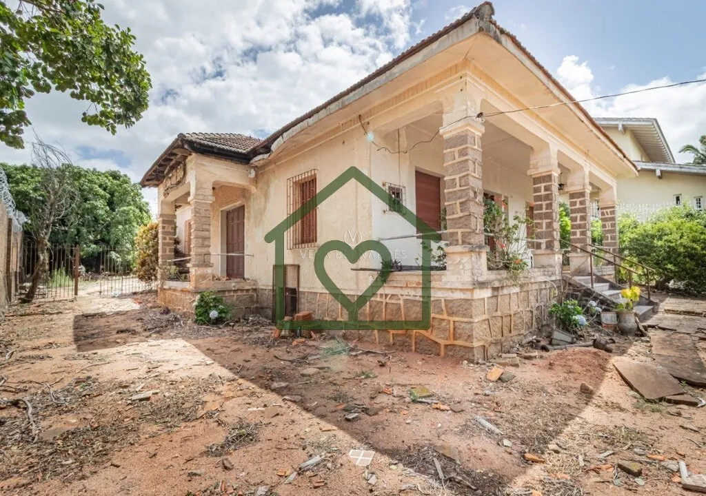 Imagem Vende-se lindo terreno exclusivo com vista para o Guaíba, na parte nobre do bairro Cristal com 1280...