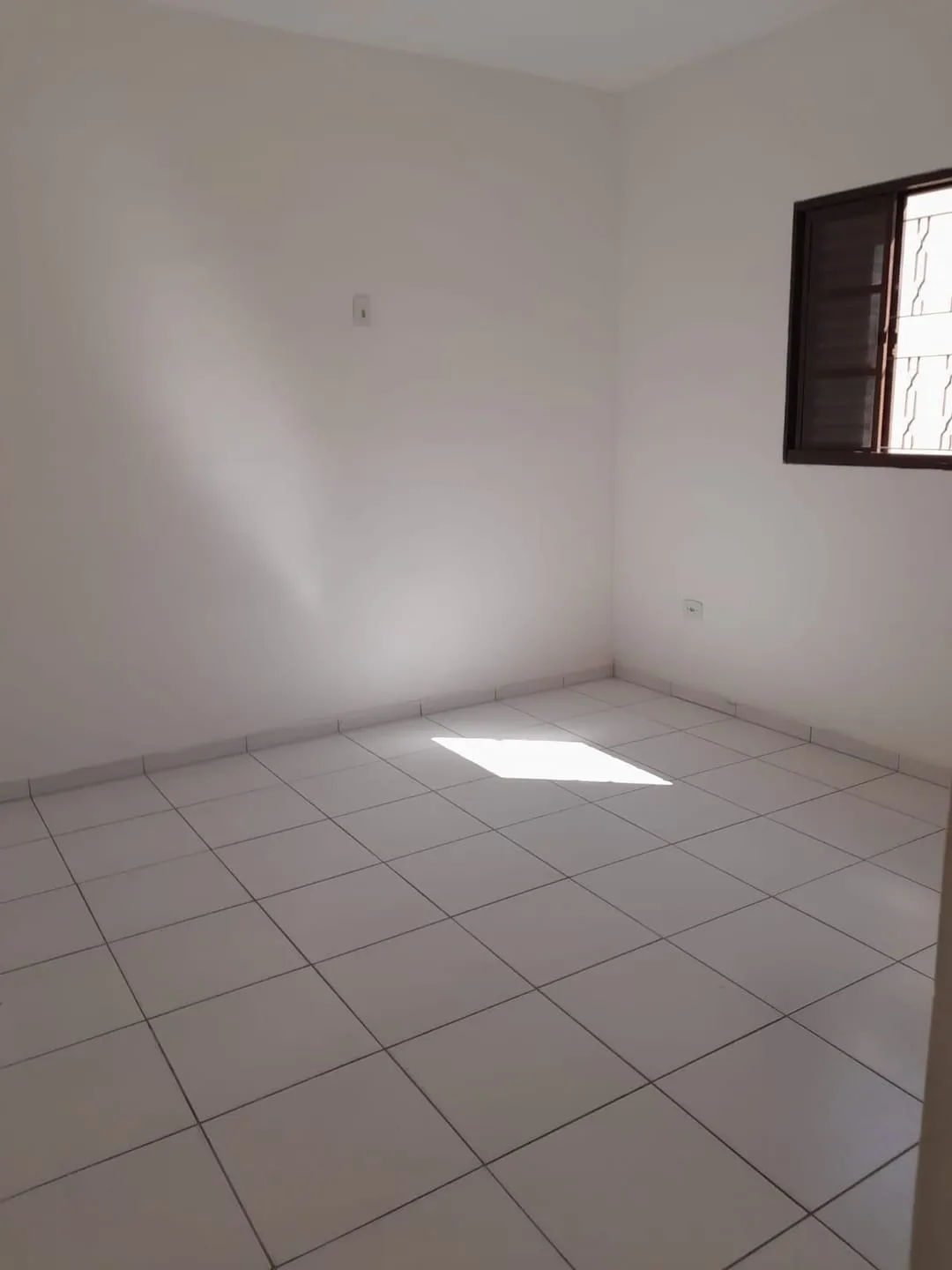 Imagem Casa à venda 2 Quartos, 1 Suite, 2 Vagas, 77.7M², Mantiqueira, Pindamonhangaba - SP