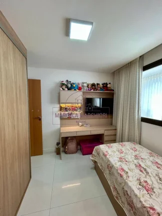 Imagem Ap 3 quartos, suíte, porteira fechada, finamente montado e decorado, Itapuã