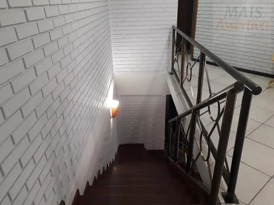 Imagem Sobrado para Venda em São Leopoldo / RS no bairro Cristo Rei