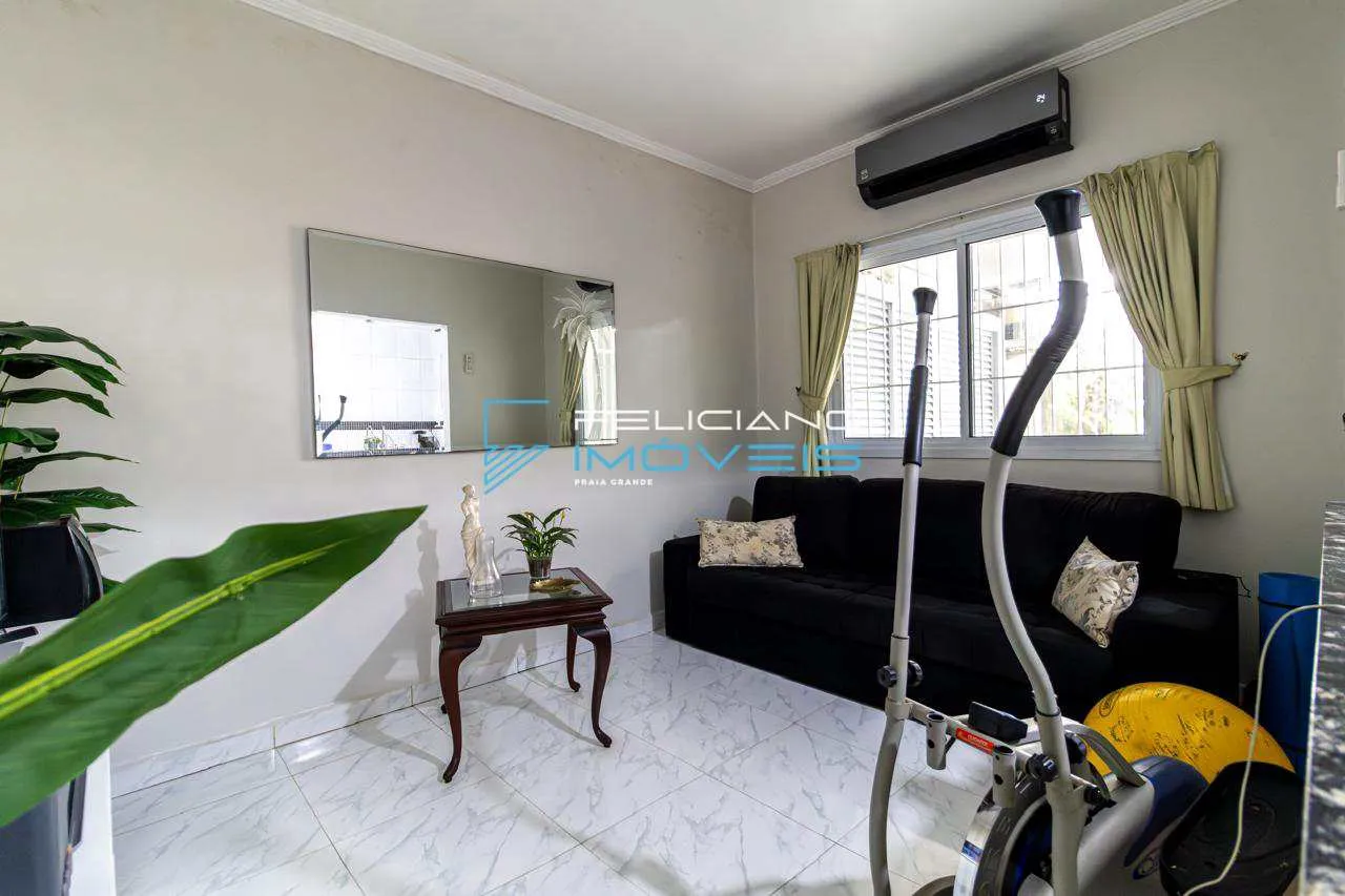 Imagem Casa com 2 quartos, Balneário Maracanã, Praia Grande - R$ 476 mil, Cod: 7549