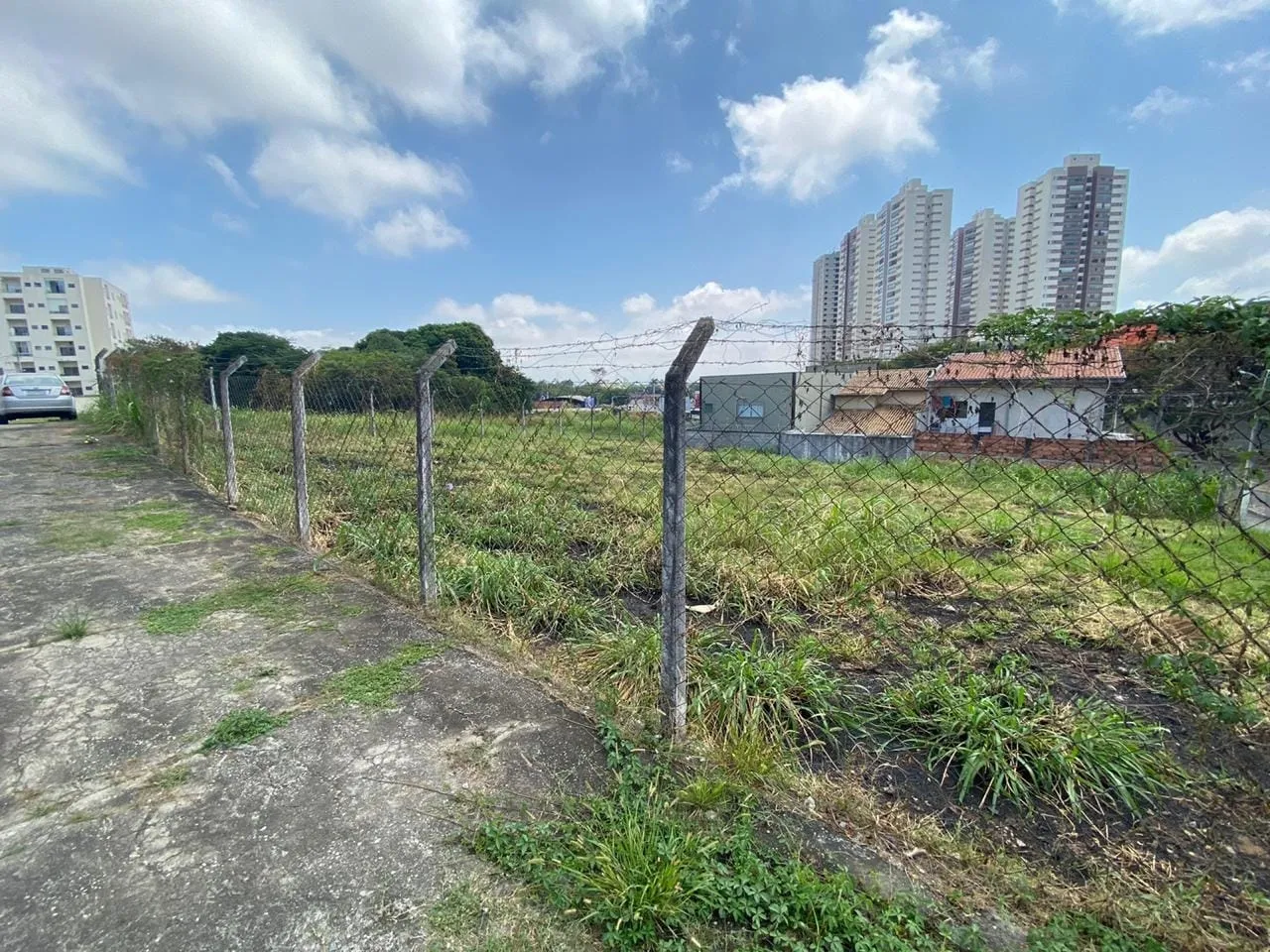 Imagem Terreno à venda 750M², Chacara Guisard, Taubaté - SP