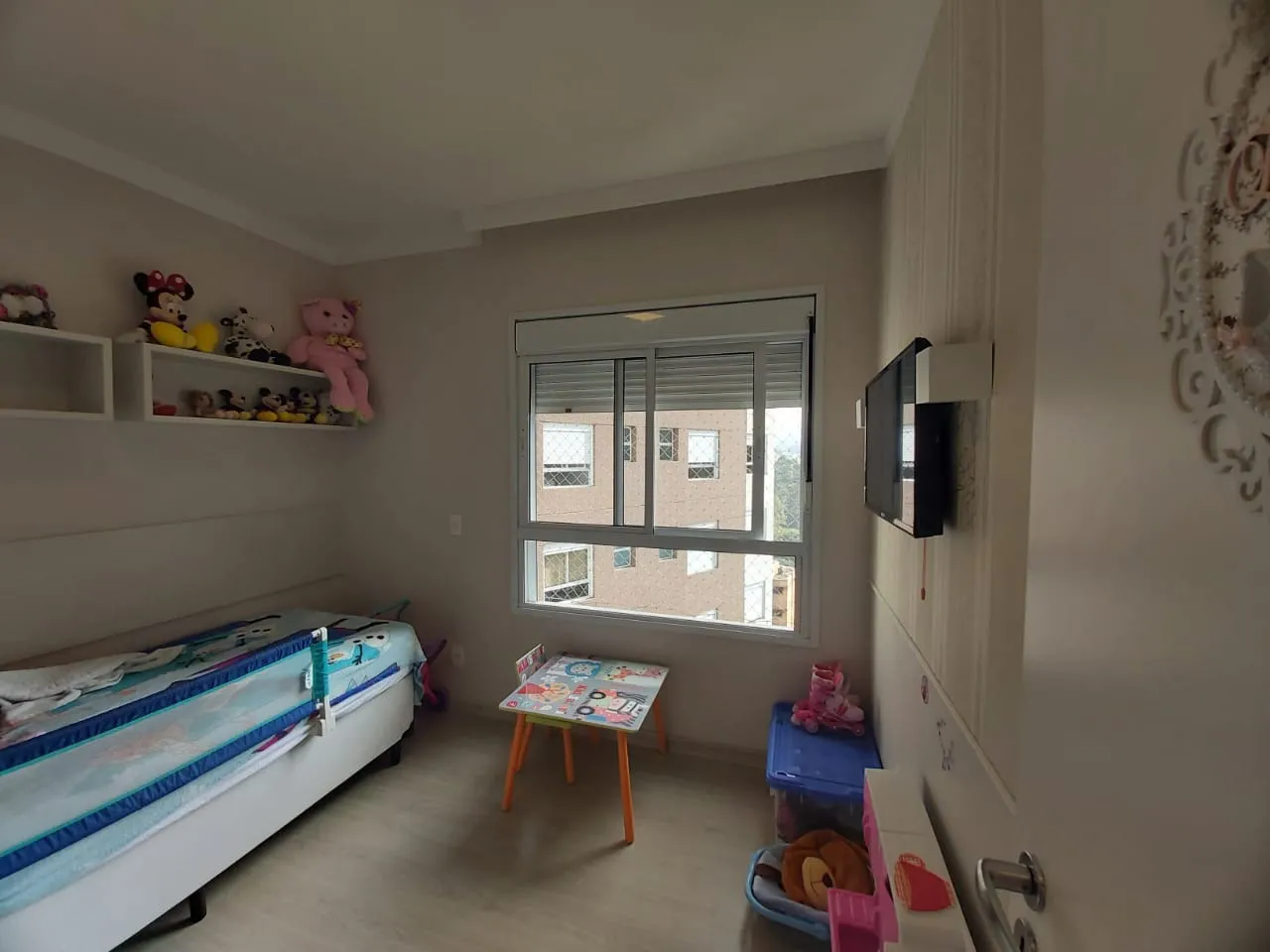 Imagem "Luxuoso Apartamento no Edifício More em Alphaville - 156m² de Conforto e Segurança"