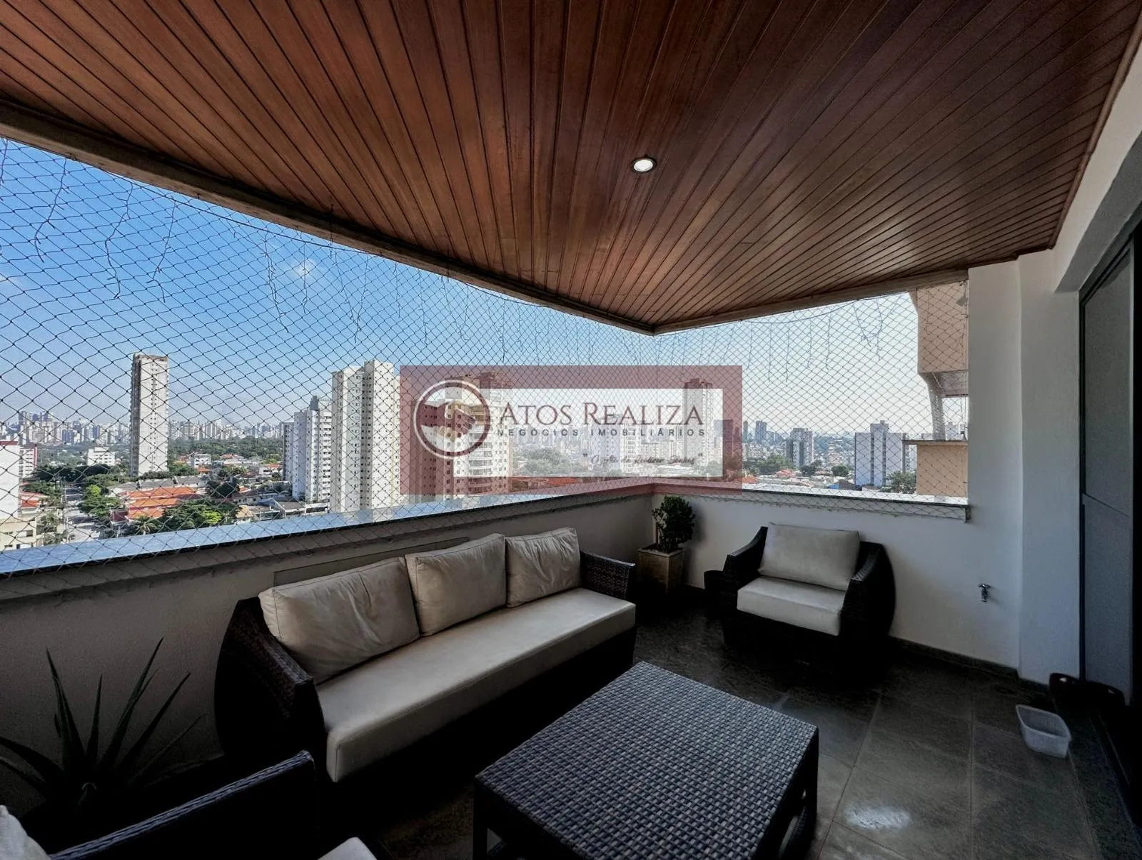 Imagem Venda luxuoso Apartamento 274m² com 4 dormitórios, 3 vagas de garagem, na Vila Alexandria.