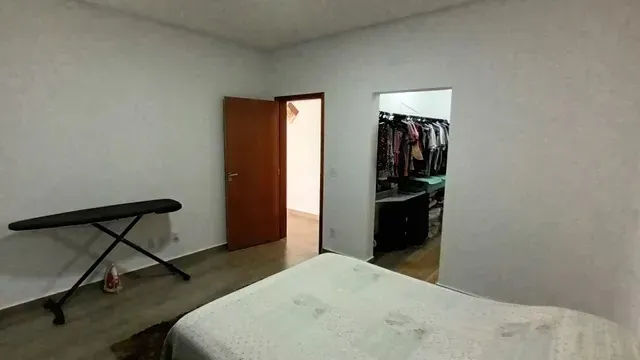 Imagem Sobrado espaçoso disponível