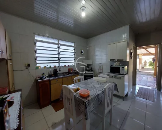Imagem CASA NO BAIRRO GLÓRIA COM TERRENO MEDINDO 625 M² SENDO 12,5M FRENTE X 50M PROFUNDIDADE