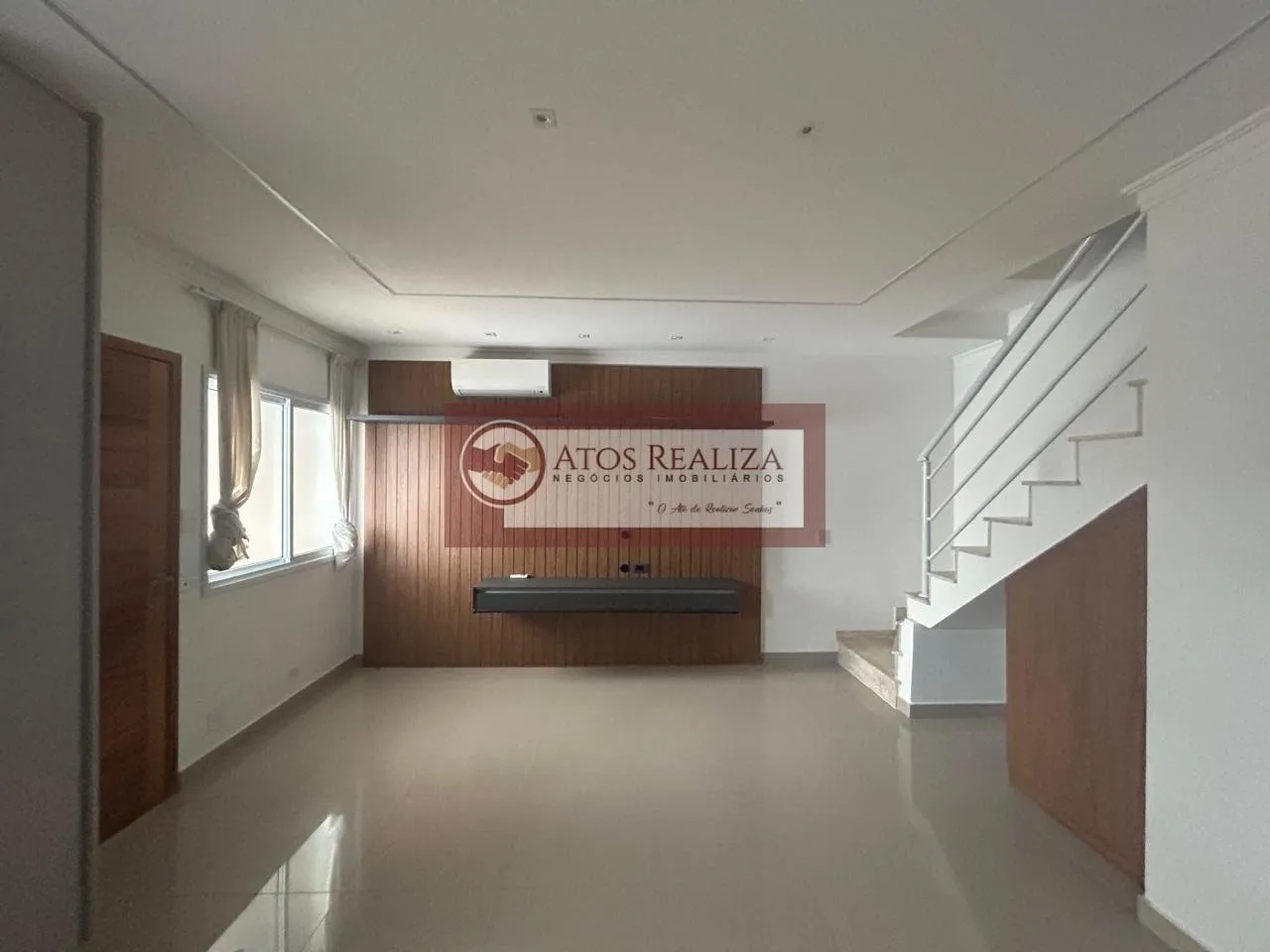 Imagem Sobrado à Venda no Jardim Santa Cruz, SP, 2 Suítes, 70m²