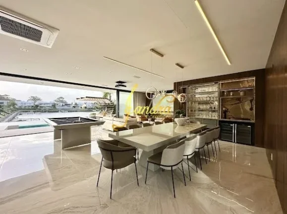Imagem Sobrado em condomínio fechado com 05 suites vista Marina