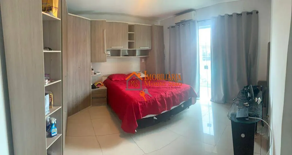 Imagem Sobrado com 3 dormitórios à venda, 150 m² por R$ 650.000,00 - Jardim Toscana - Guarulhos/SP