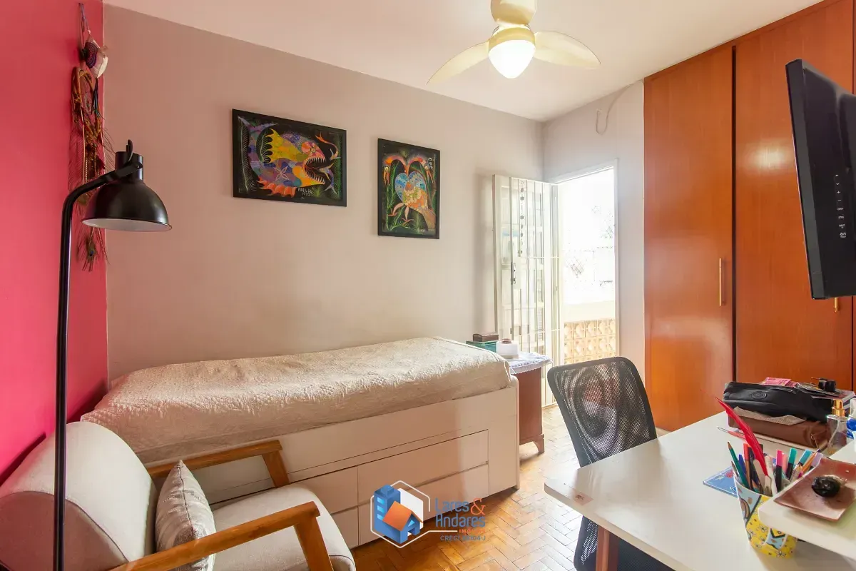 Imagem Sobrado para venda em Vila Clementino com 3 quartos, sendo 1 suíte, 189m²