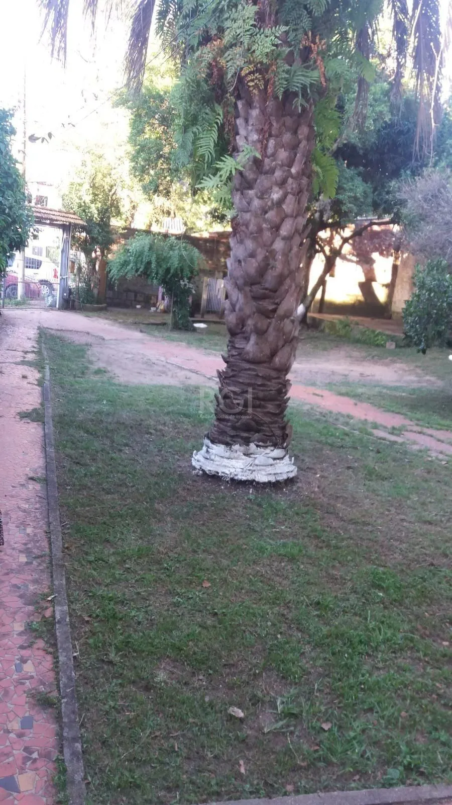 Imagem CASA EM 2 TERRENOS NO BAIRRO MEDIANEIRA