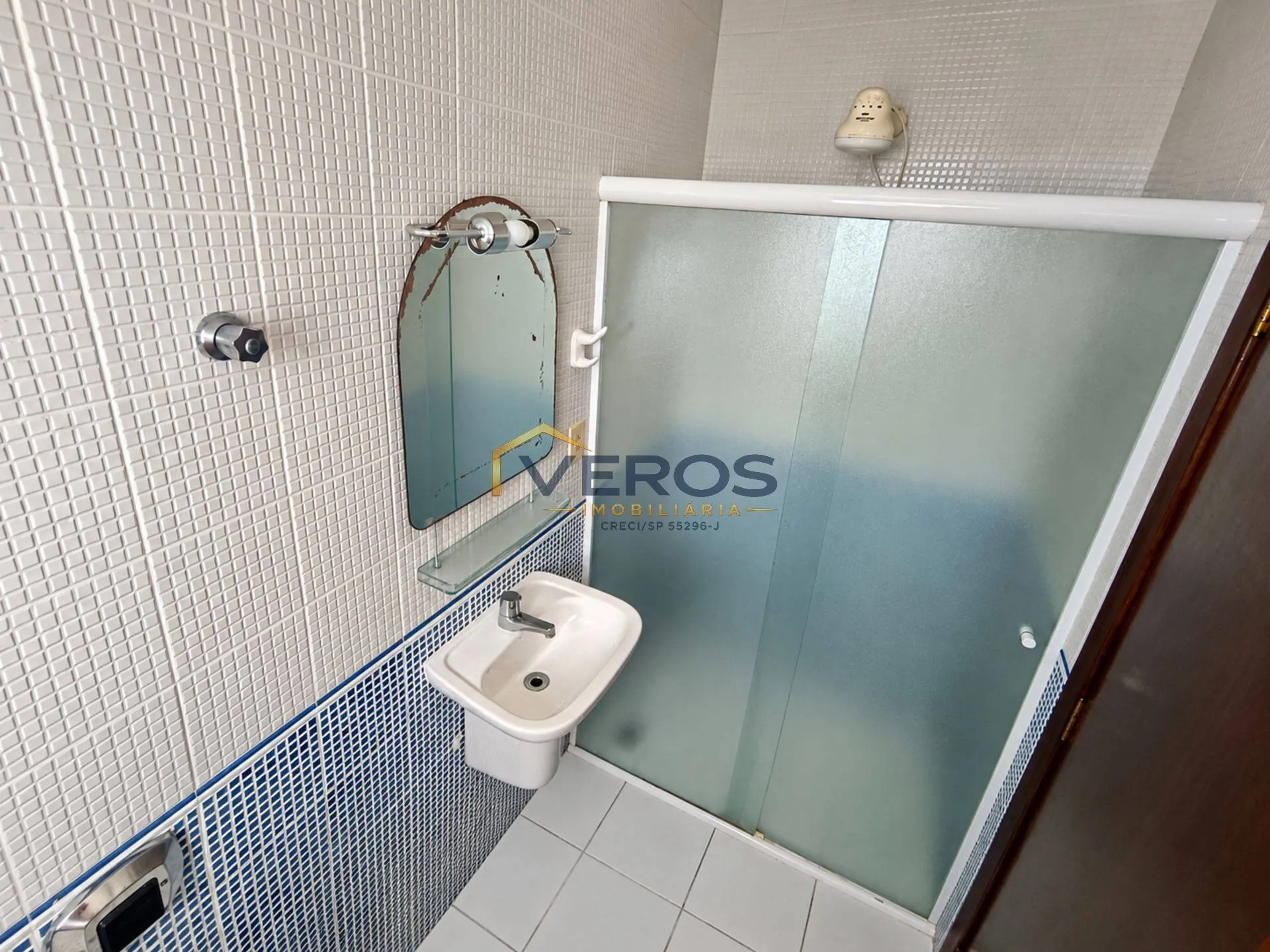 Imagem Apartamento com 2 dormitórios a 50 metros da Martim de Sá