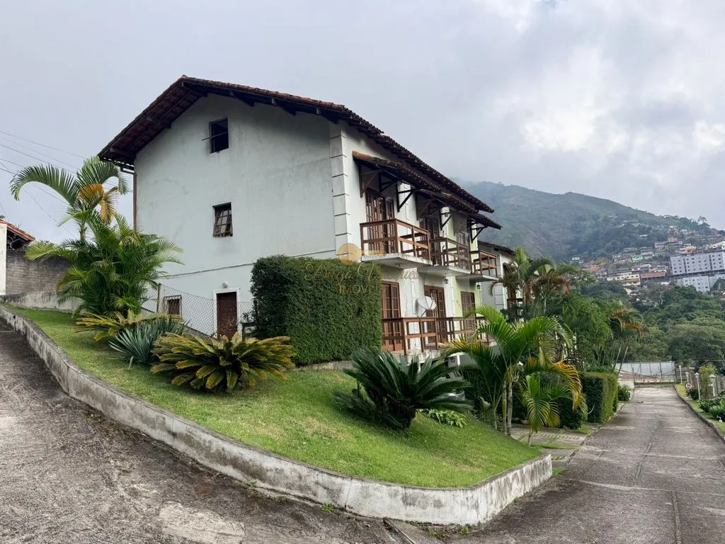 Foto do imóvel Casa em Condomínio para Venda em Teresópolis / RJ em Rua Tenente Luiz Meirelles