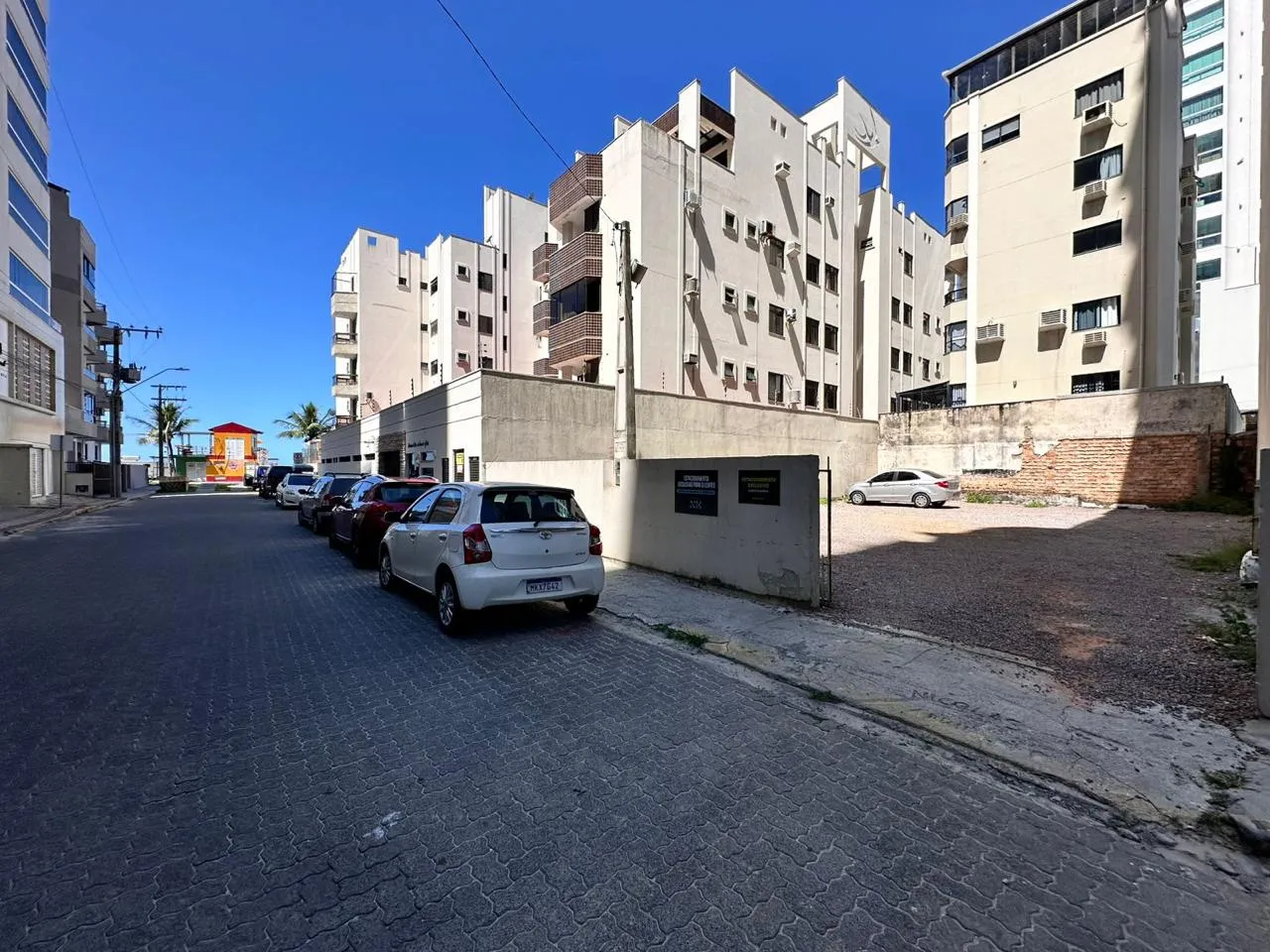Foto do imóvel Terreno à venda com 252m2 por R$ 4.706.000,00