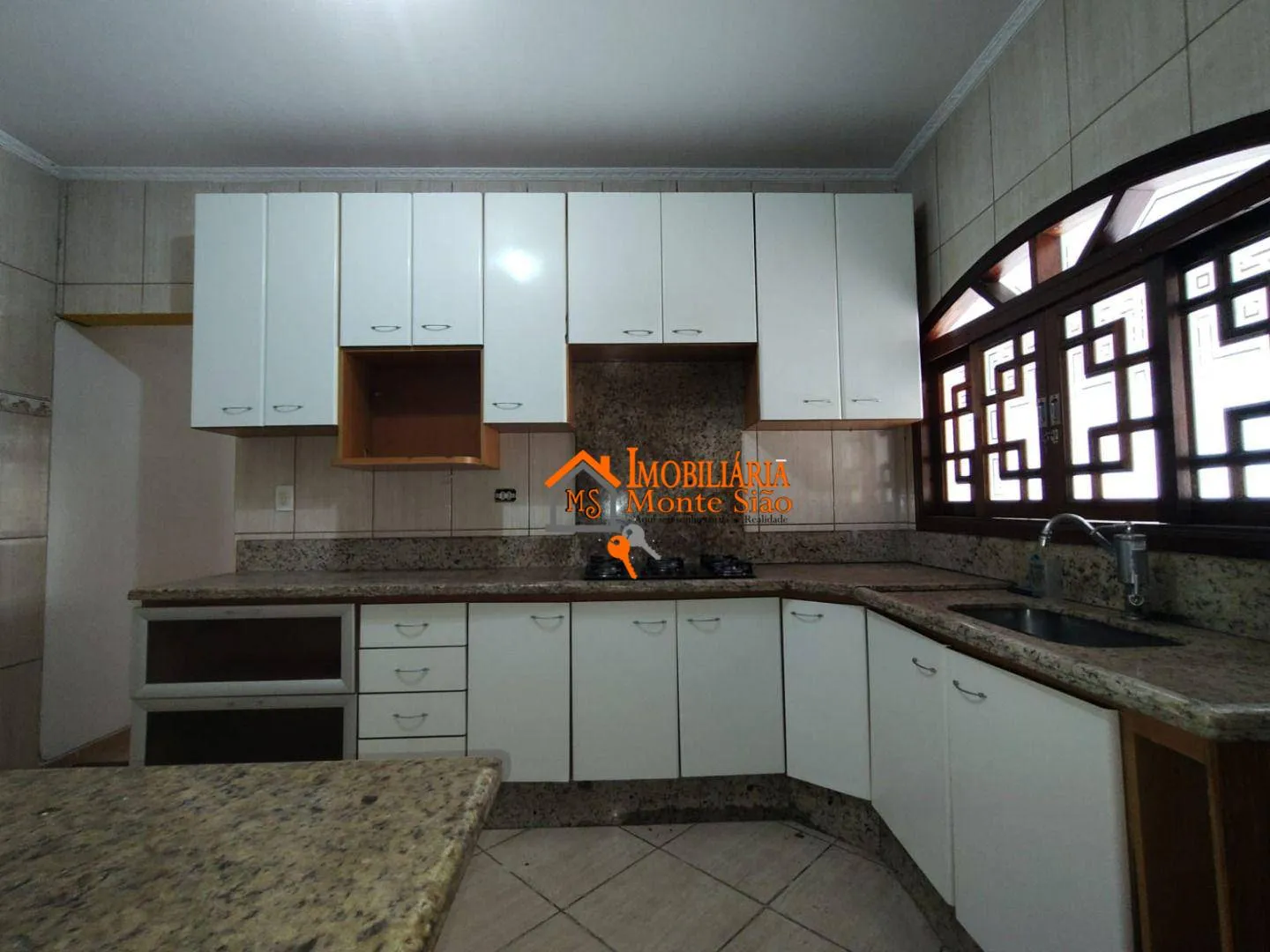 Imagem Sobrado com 3 dormitórios à venda, 200 m² por R$ 900.000,00 - Jardim Santa Clara - Guarulhos/SP