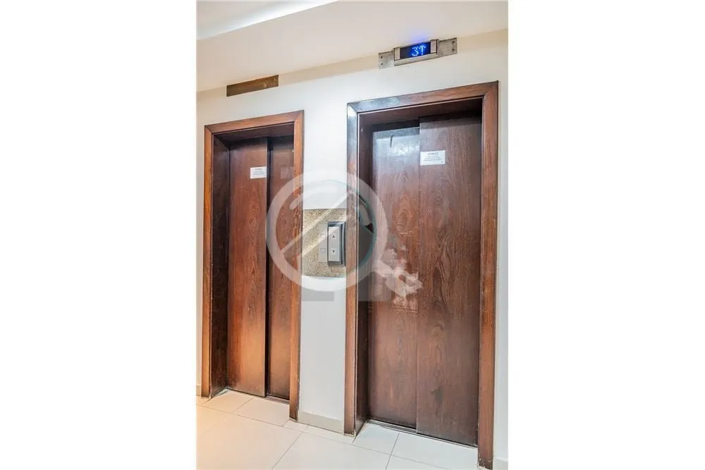 Imagem Tenho uma ótima sala comercial disponível para você no centro histórico da cidade. A sala possui...