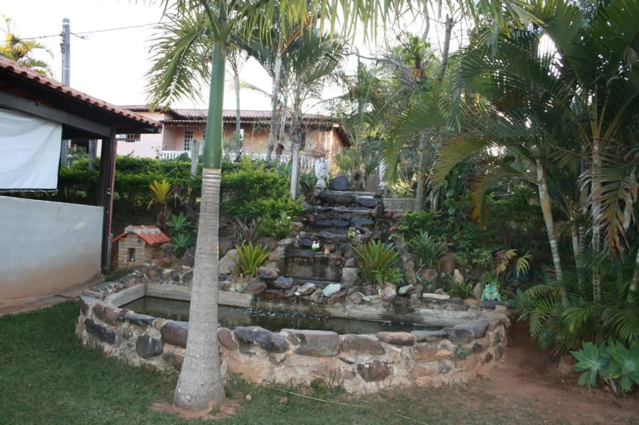 Imagem Vendo um belíssimo sítio em Betim (Vianópolis) com 42.600 m² de extensão.