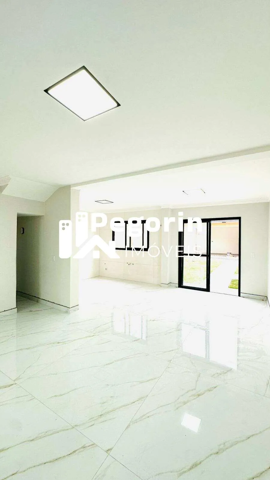 Imagem Sobrado à venda em Pinhais, Alto Tarumã, com 3 quartos, 150,00m²