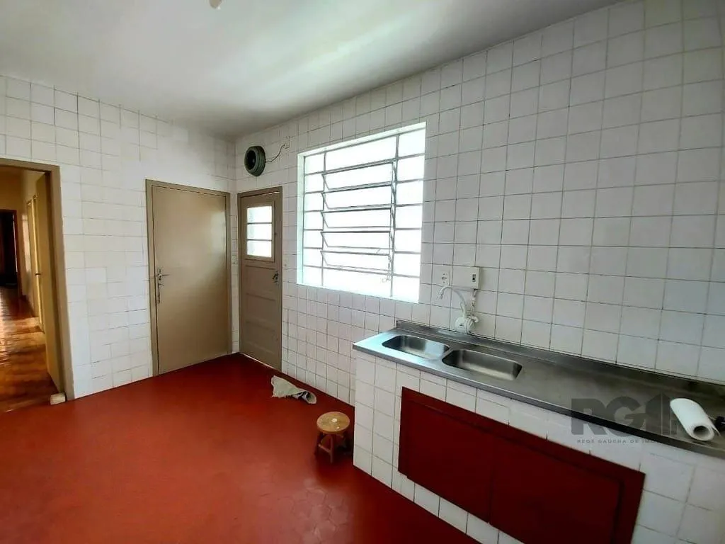 Imagem Excelente apartamento de 135m² com 5 dormitórios.